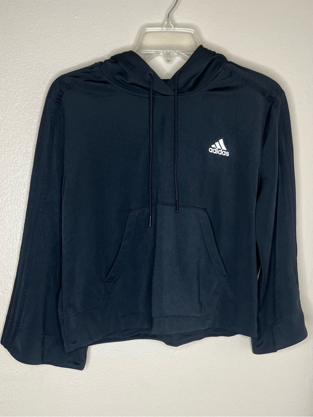 Women’s Adidas cropped 3/4 flare sleeve hoodie and matching Adidas Jogger. Blk M